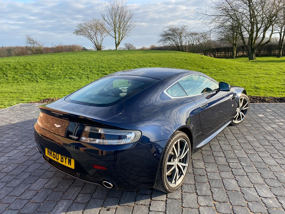 2011 Aston Martin V8 Vantage (2006-2017) - Image 15 of 31