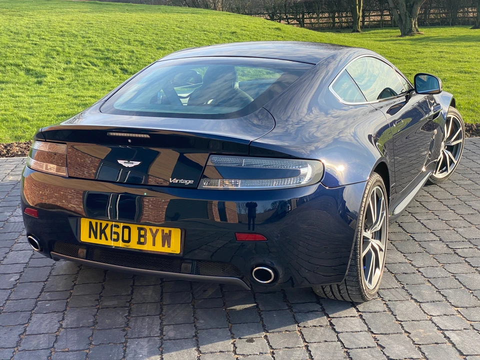 2011 Aston Martin V8 Vantage (2006-2017) - Image 30 of 31