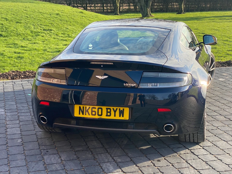 2011 Aston Martin V8 Vantage (2006-2017) - Image 31 of 31