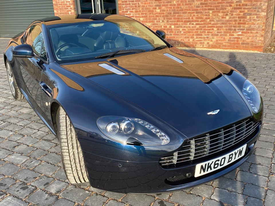 2011 Aston Martin V8 Vantage (2006-2017) - Image 29 of 31