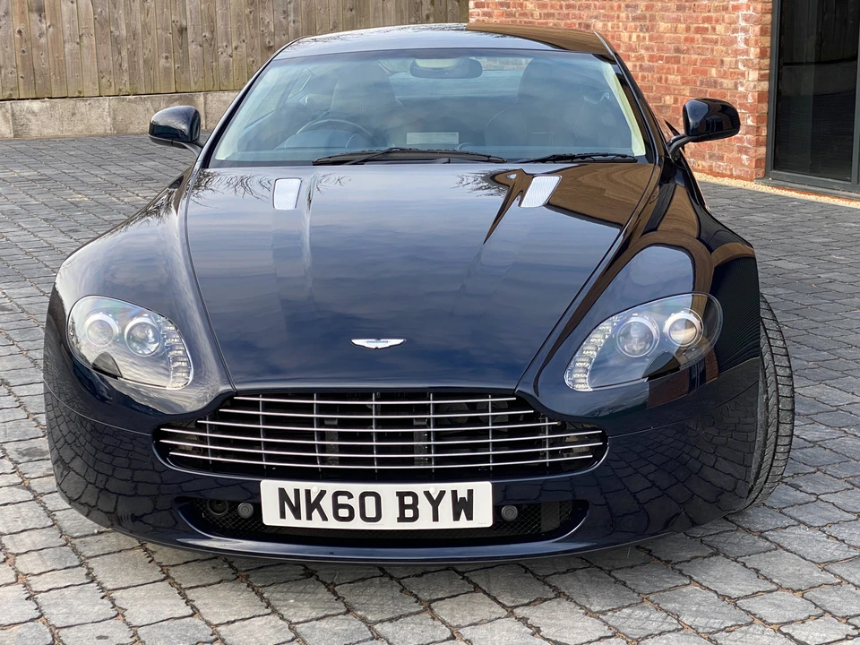 2011 Aston Martin V8 Vantage (2006-2017) - Image 6 of 31