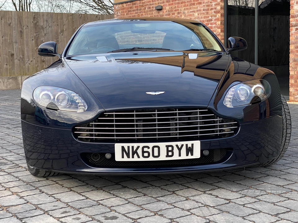 2011 Aston Martin V8 Vantage (2006-2017) - Image 5 of 31