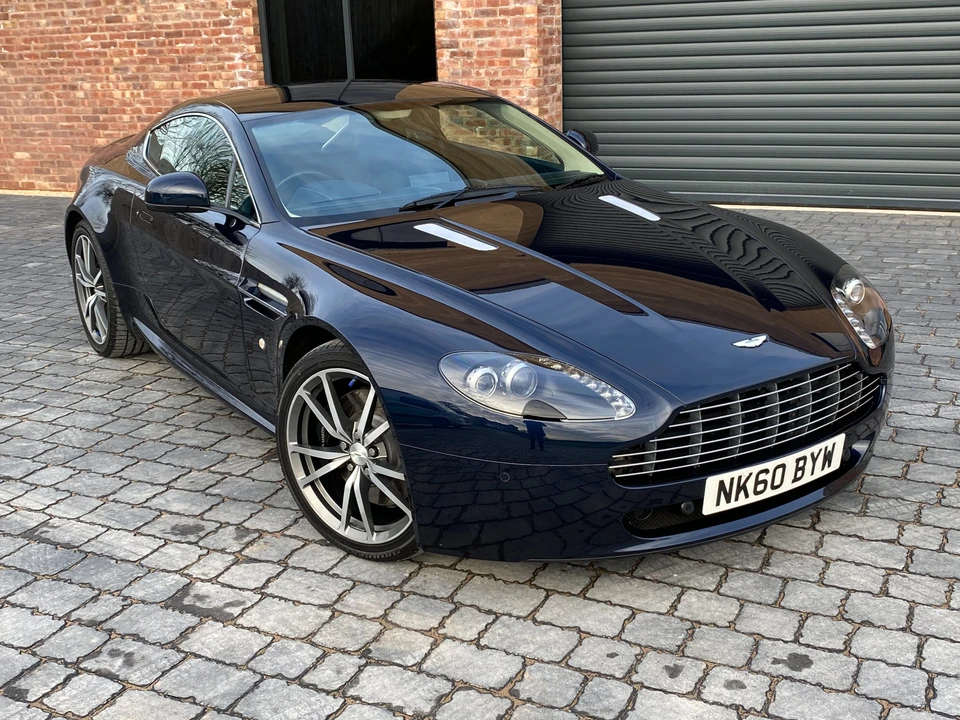 2011 Aston Martin V8 Vantage (2006-2017) - Image 3 of 31