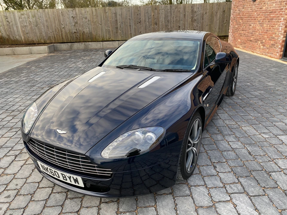 2011 Aston Martin V8 Vantage (2006-2017) - Image 8 of 31