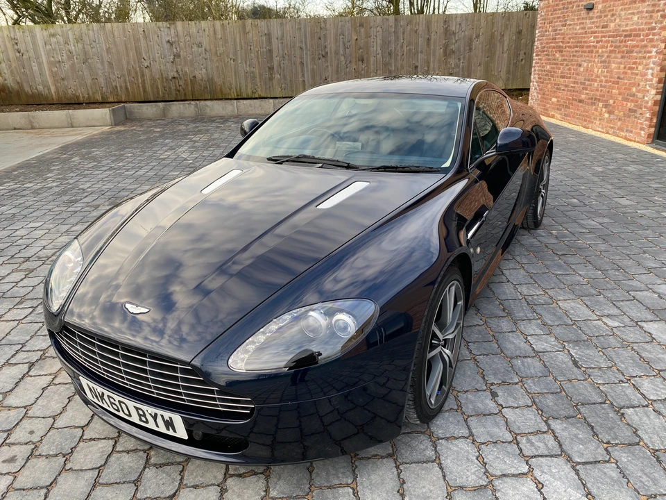 2011 Aston Martin V8 Vantage (2006-2017) - Image 18 of 31