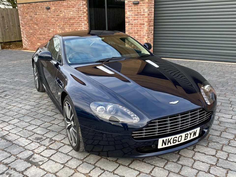 2011 Aston Martin V8 Vantage (2006-2017) - Image 4 of 31