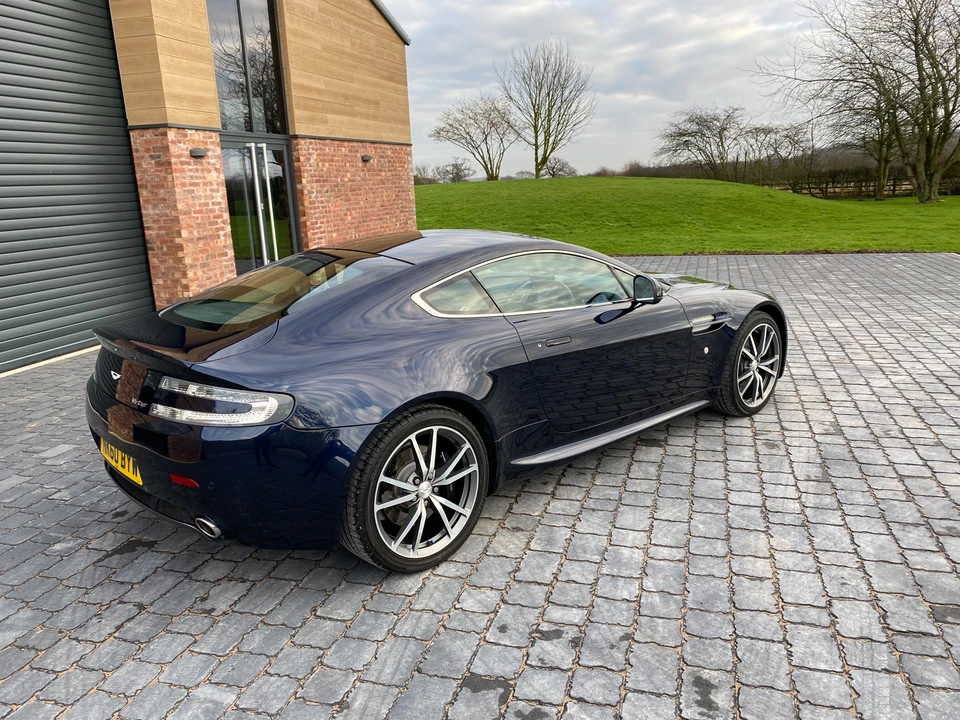 2011 Aston Martin V8 Vantage (2006-2017) - Image 12 of 31