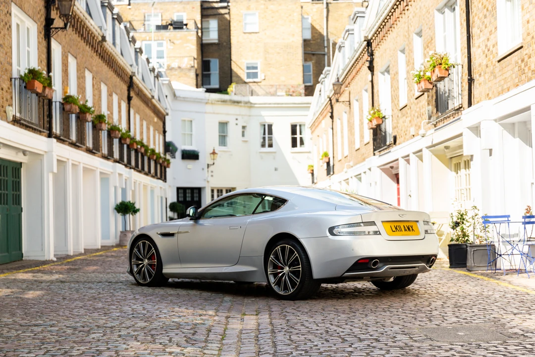 2011 Aston Martin Virage (2011-2012) - Image 6 of 31