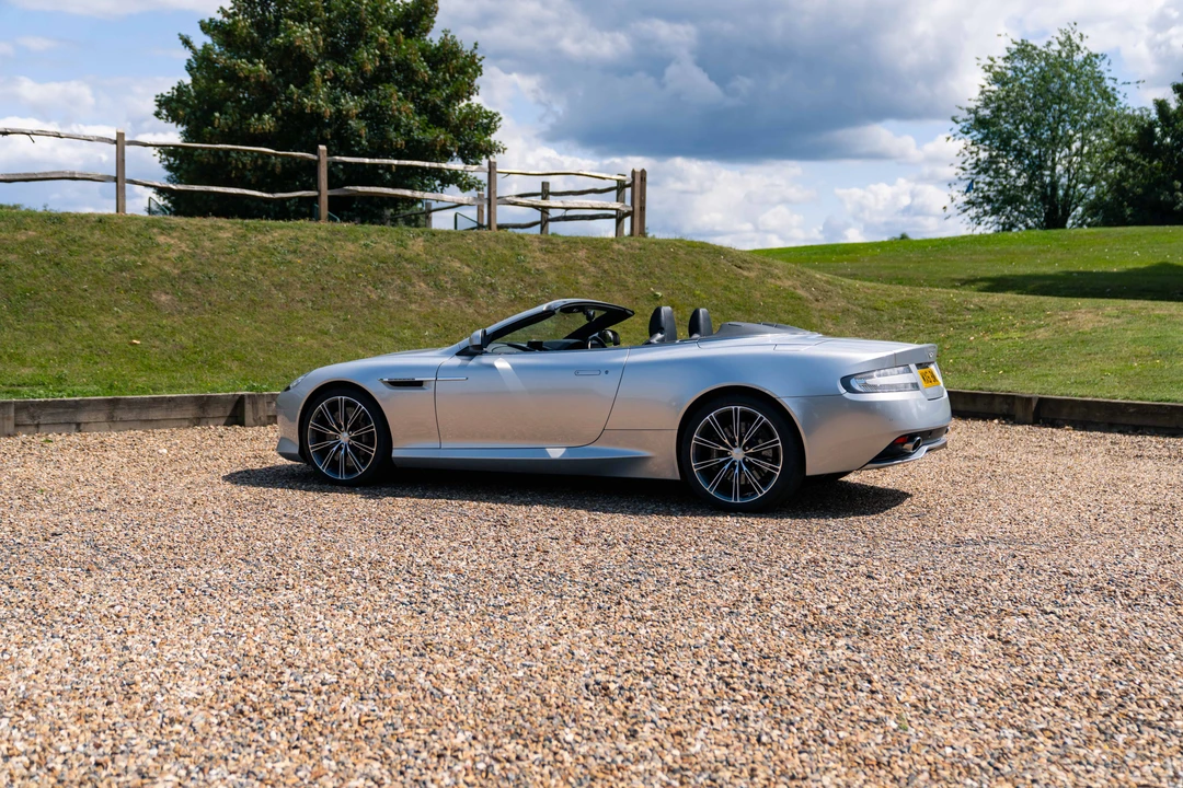 2011 Aston Martin Virage (2011-2012) - Image 9 of 31
