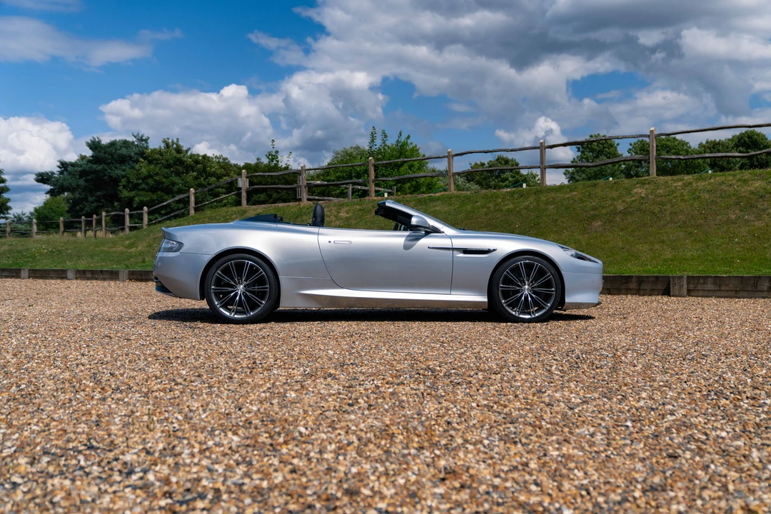 2011 Aston Martin Virage (2011-2012) - Image 13 of 31