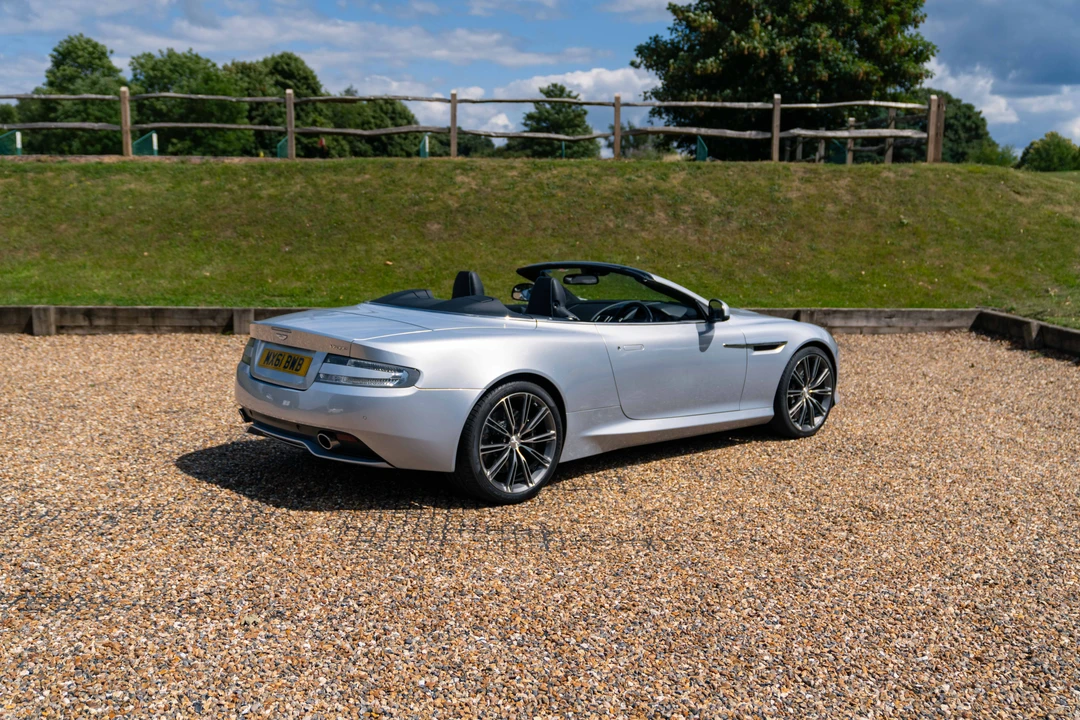 2011 Aston Martin Virage (2011-2012) - Image 14 of 31