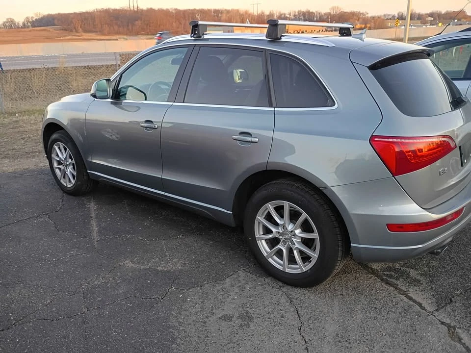 2011 Audi 8R Q5 - Image 2 of 6