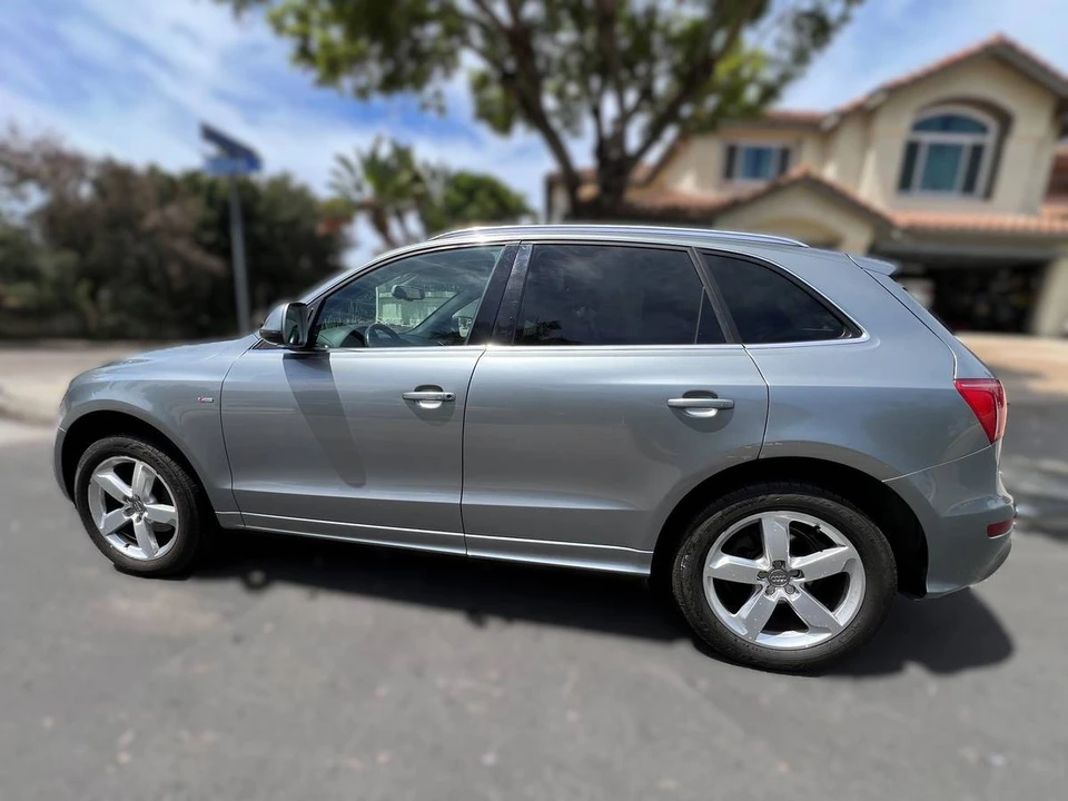 2011 Audi 8R Q5 - Image 9 of 9