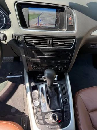 2011 Audi 8R Q5 - Image 8 of 21