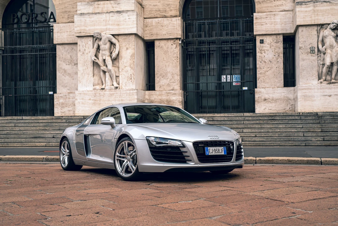2011 Audi 42 R8 - Image 4 of 31