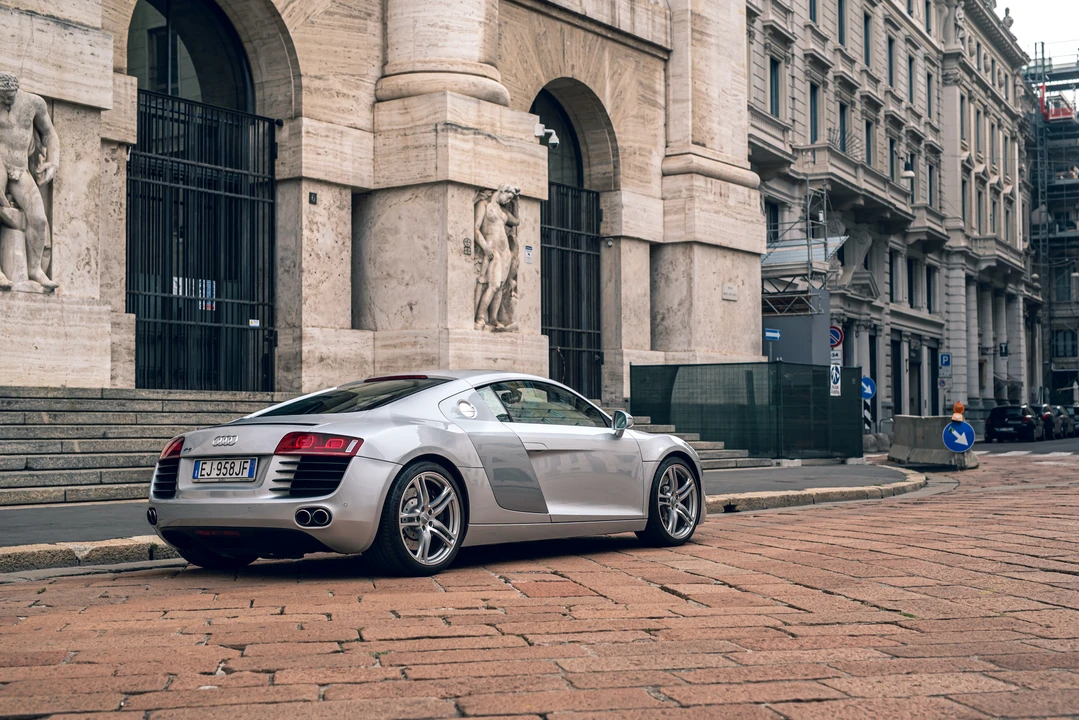 2011 Audi 42 R8 - Image 6 of 31