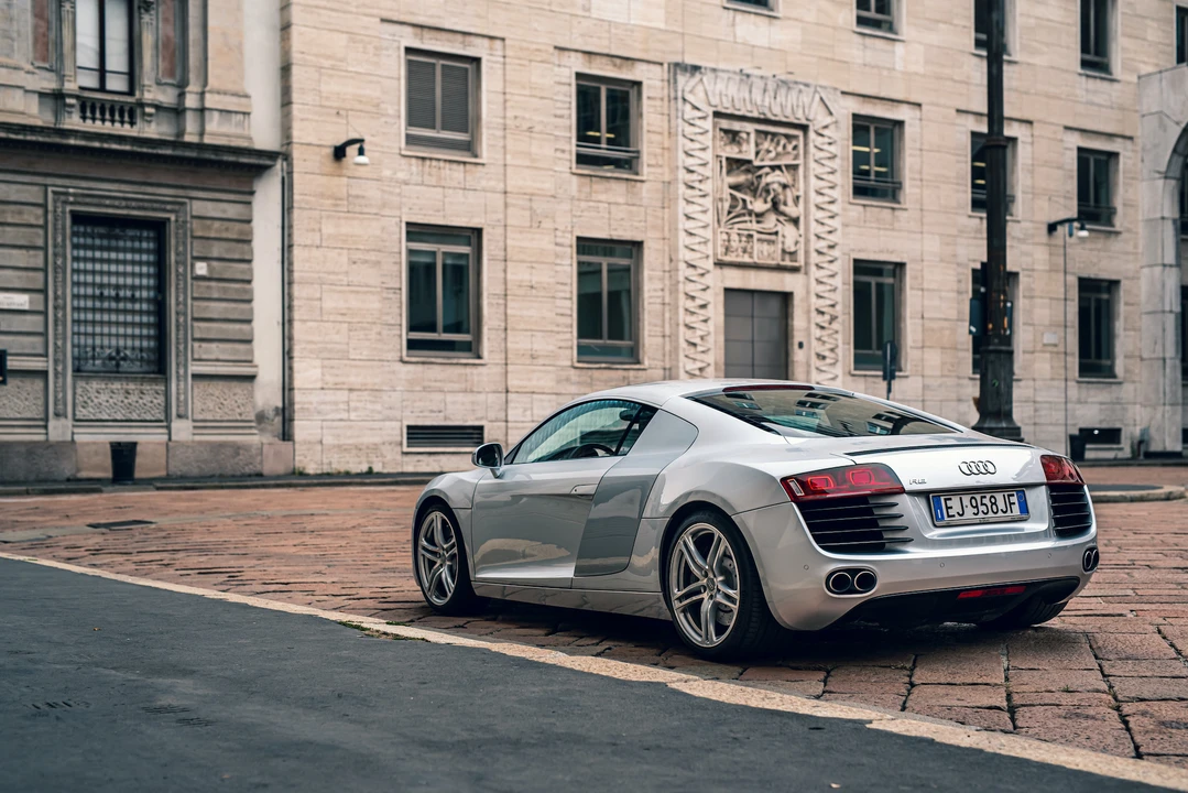 2011 Audi 42 R8 - Image 8 of 31