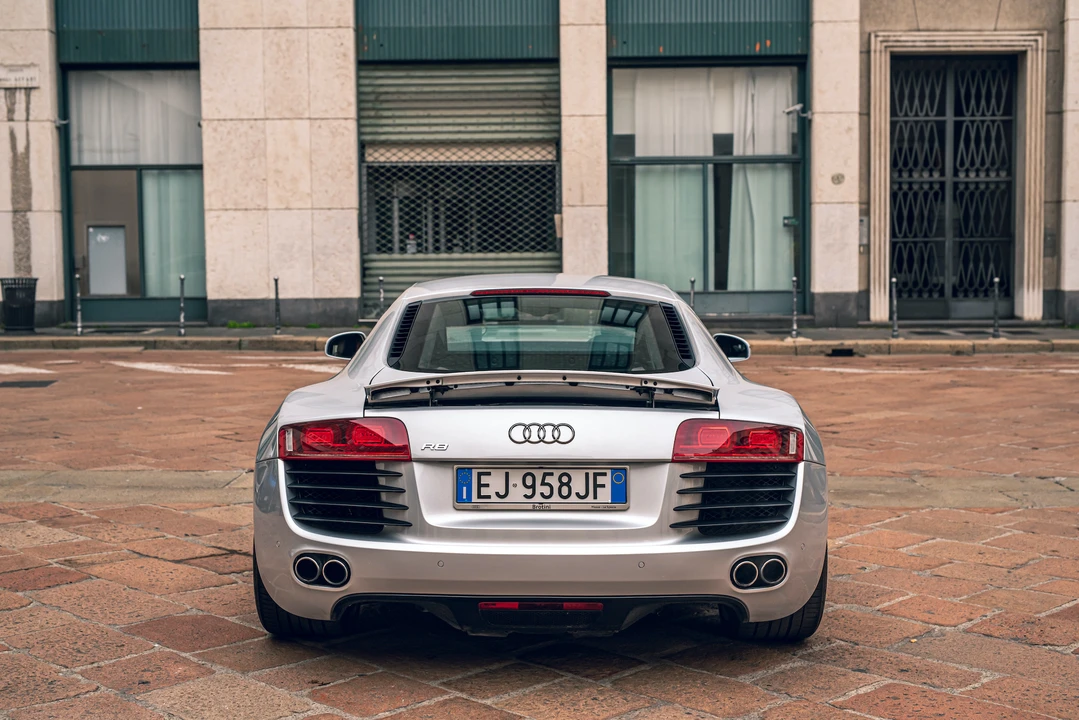 2011 Audi 42 R8 - Image 7 of 31