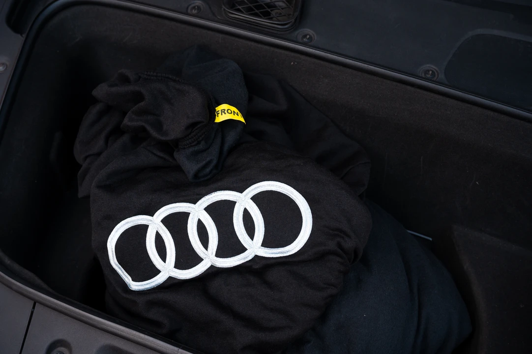 2011 Audi 42 R8 - Image 16 of 31