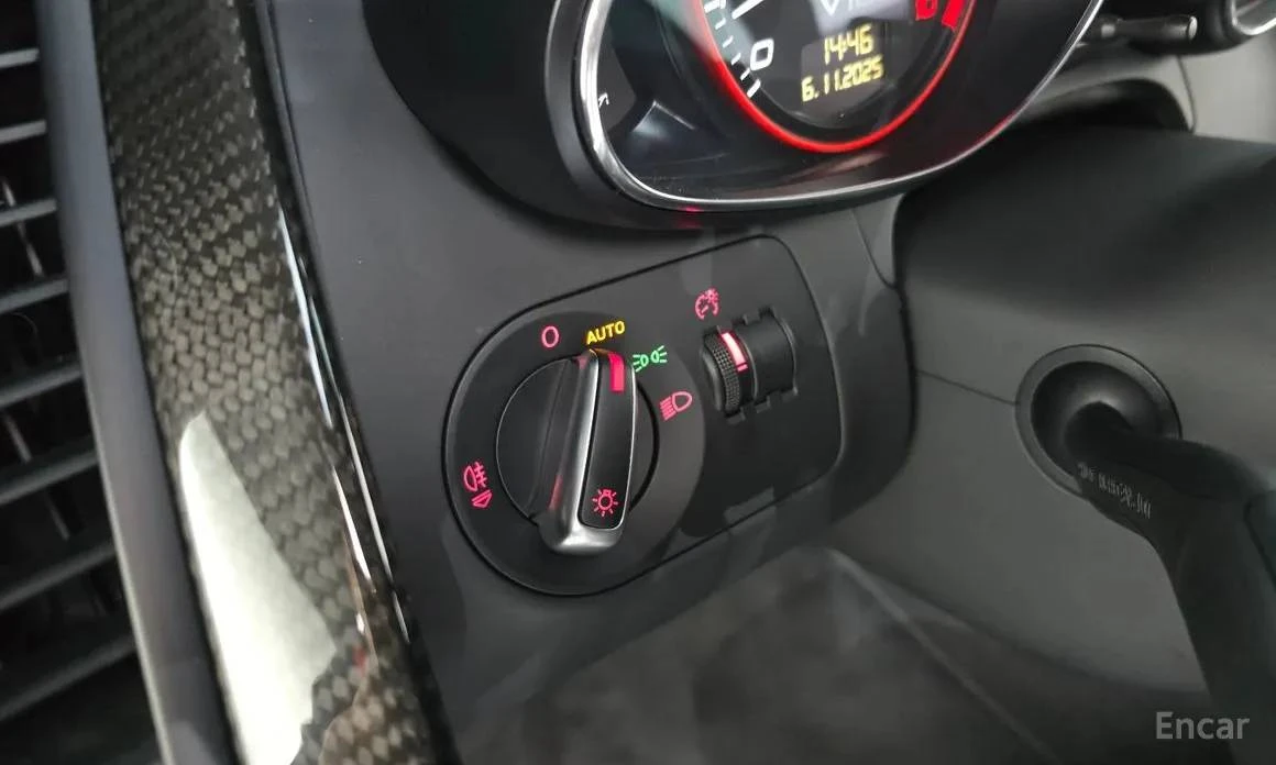 2011 Audi 42 R8 - Image 3 of 19