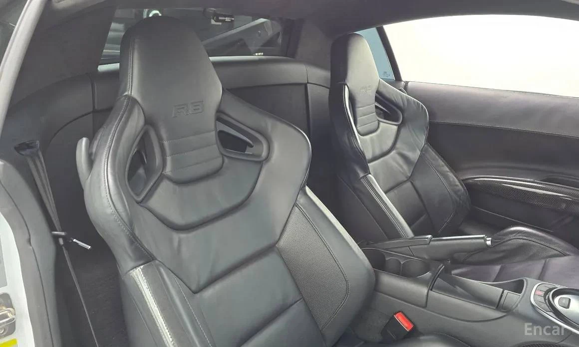 2011 Audi 42 R8 - Image 8 of 19