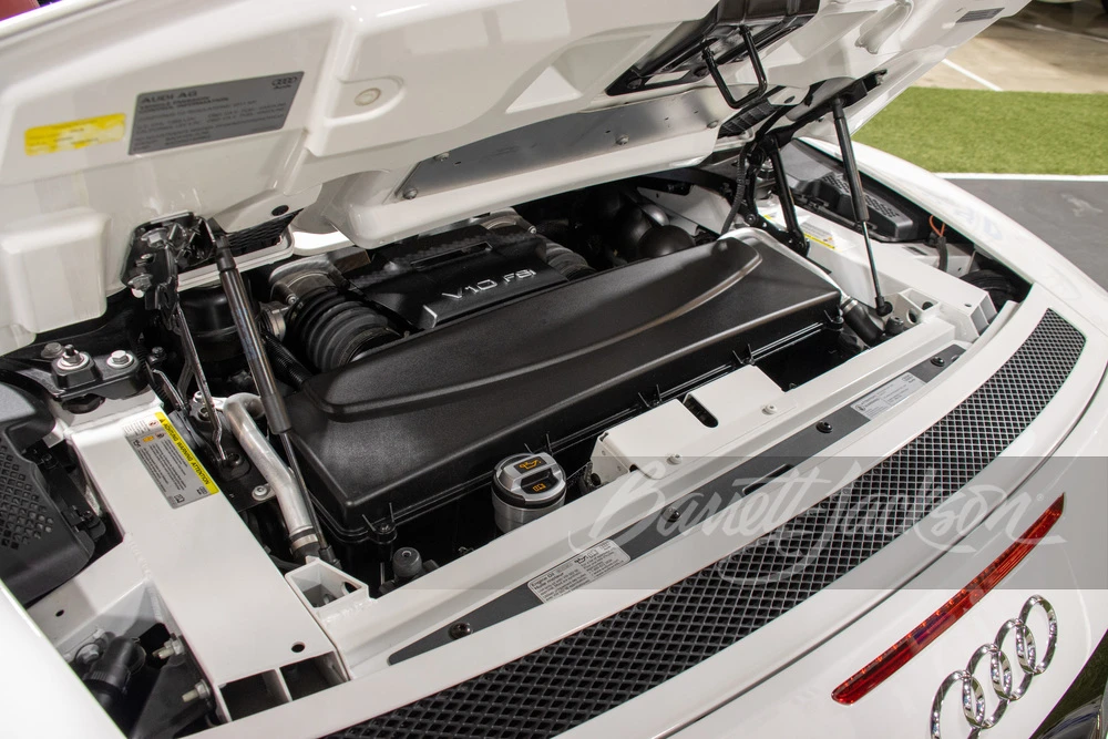2011 Audi 42 R8 - Image 2 of 22