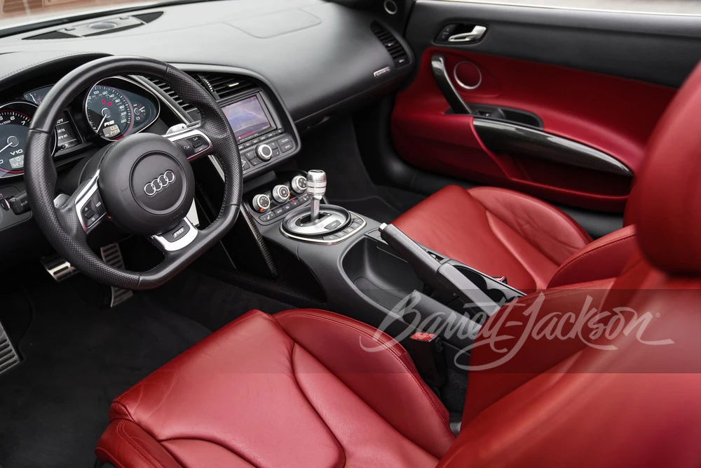2011 Audi 42 R8 - Image 2 of 5