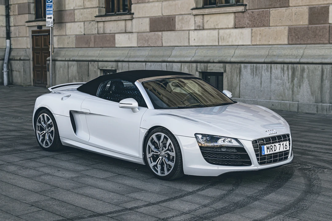 2011 Audi 42 R8 - Image 2 of 31