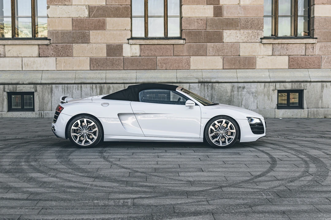 2011 Audi 42 R8 - Image 9 of 31