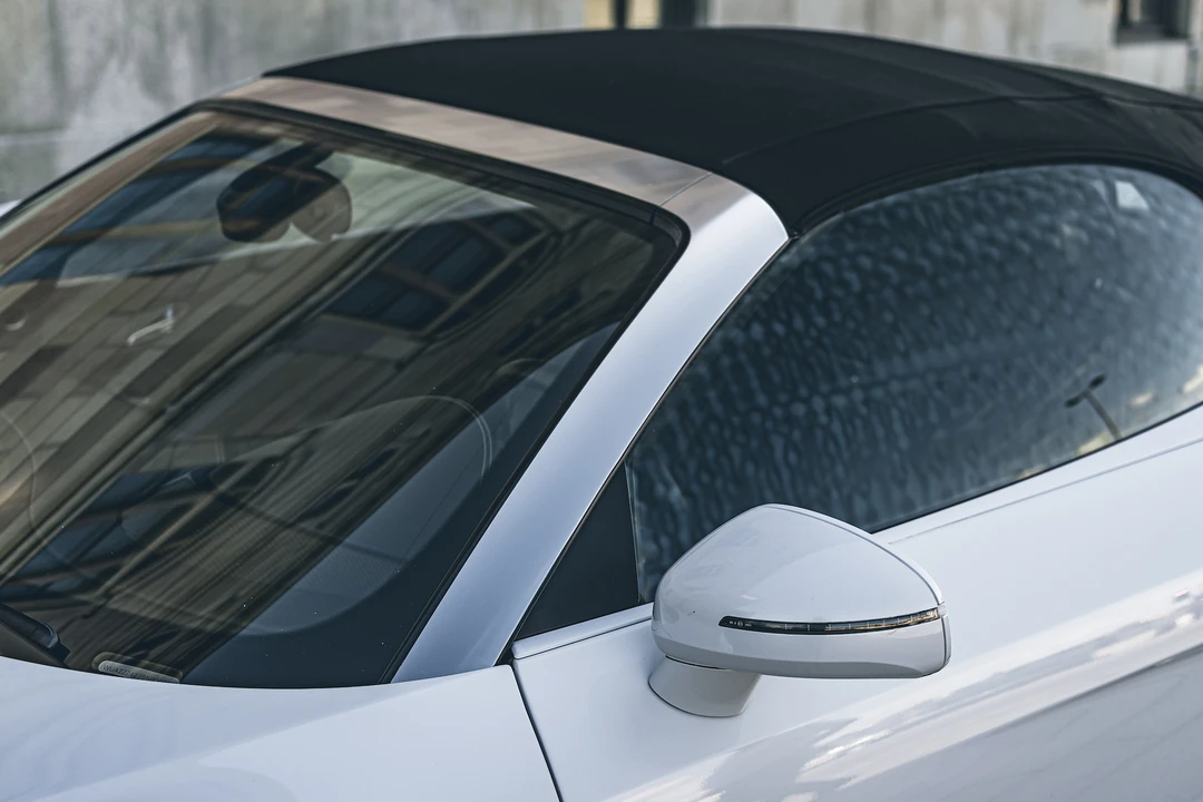 2011 Audi 42 R8 - Image 27 of 31
