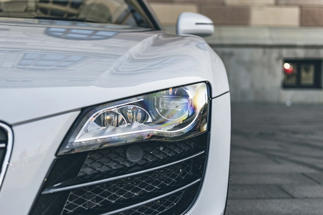 2011 Audi 42 R8 - Image 13 of 31