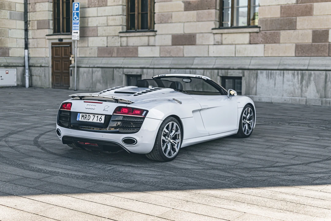 2011 Audi 42 R8 - Image 7 of 31