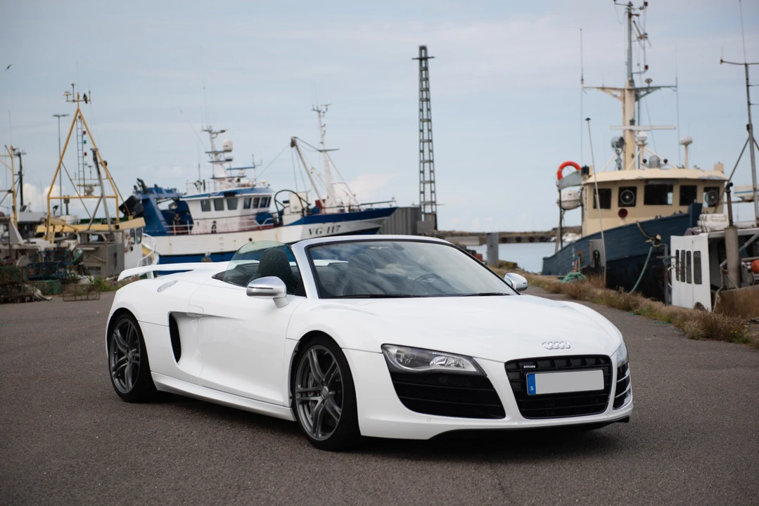 2011 Audi 42 R8 - Image 2 of 31