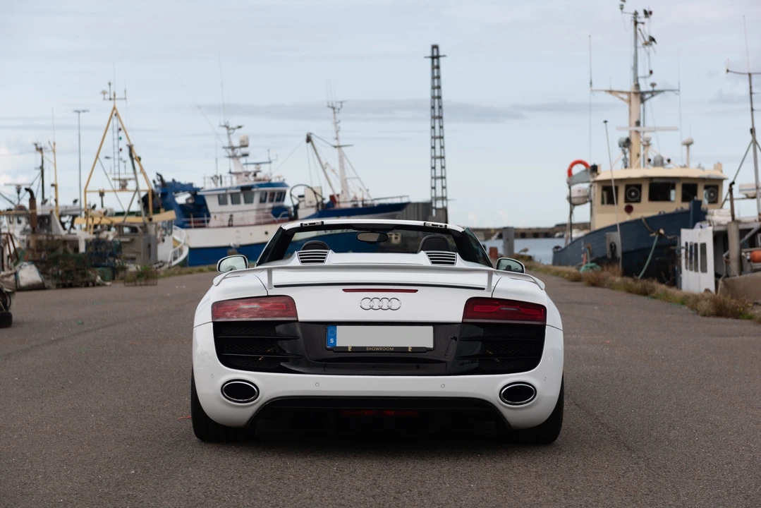 2011 Audi 42 R8 - Image 12 of 31