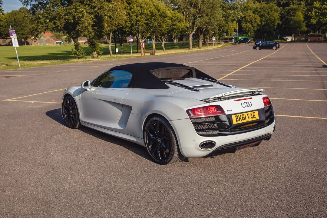 2011 Audi 42 R8 - Image 20 of 31