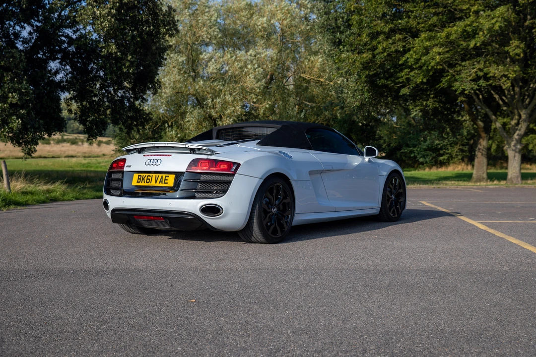 2011 Audi 42 R8 - Image 22 of 31