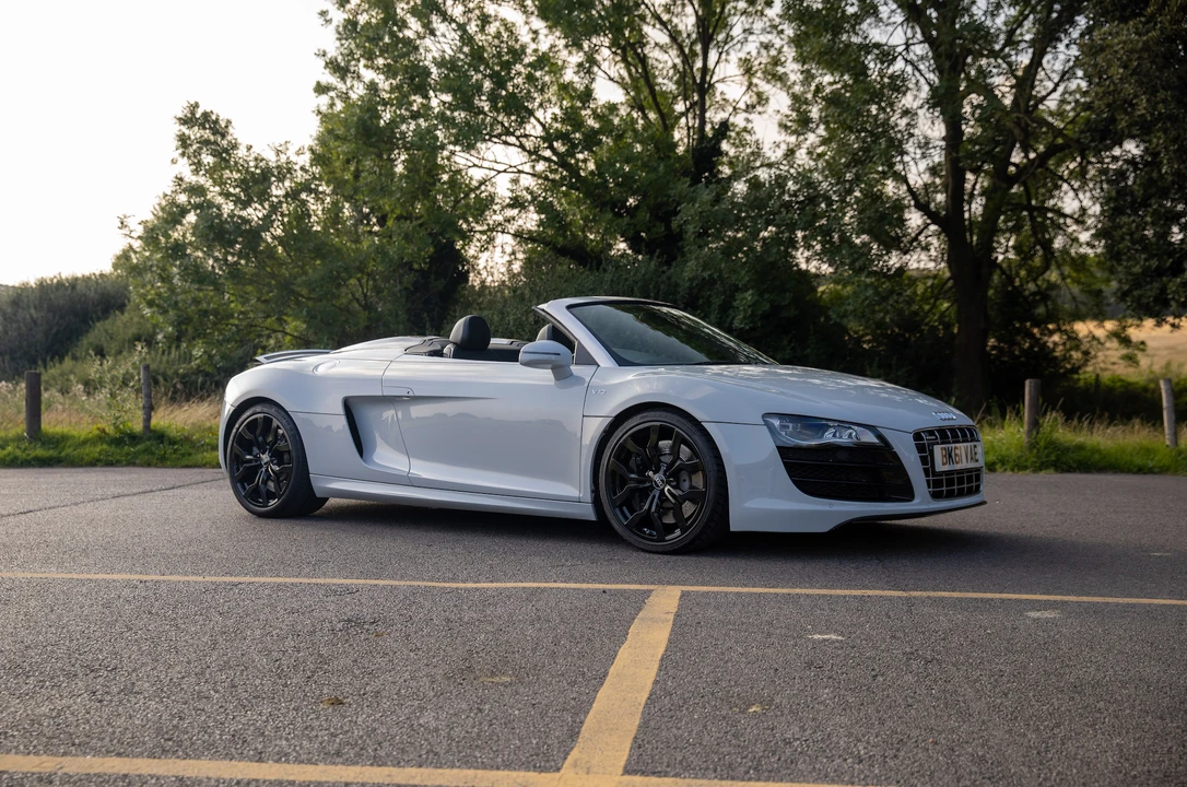2011 Audi 42 R8 - Image 12 of 31