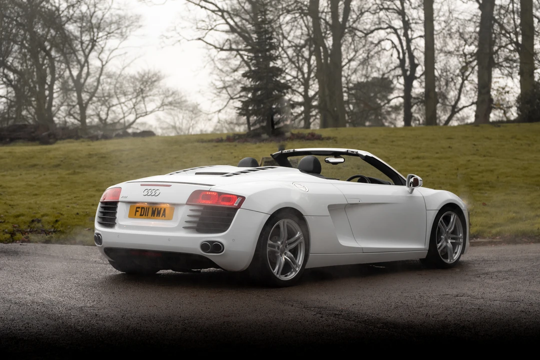 2011 Audi 42 R8 - Image 27 of 31