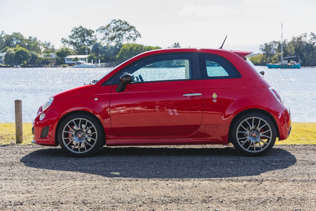 2011 Fiat Abarth 500 - Image 4 of 31