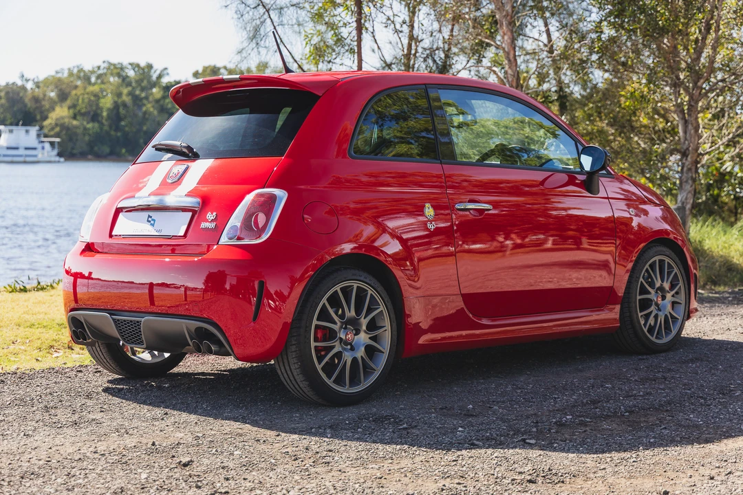2011 Fiat Abarth 500 - Image 7 of 31