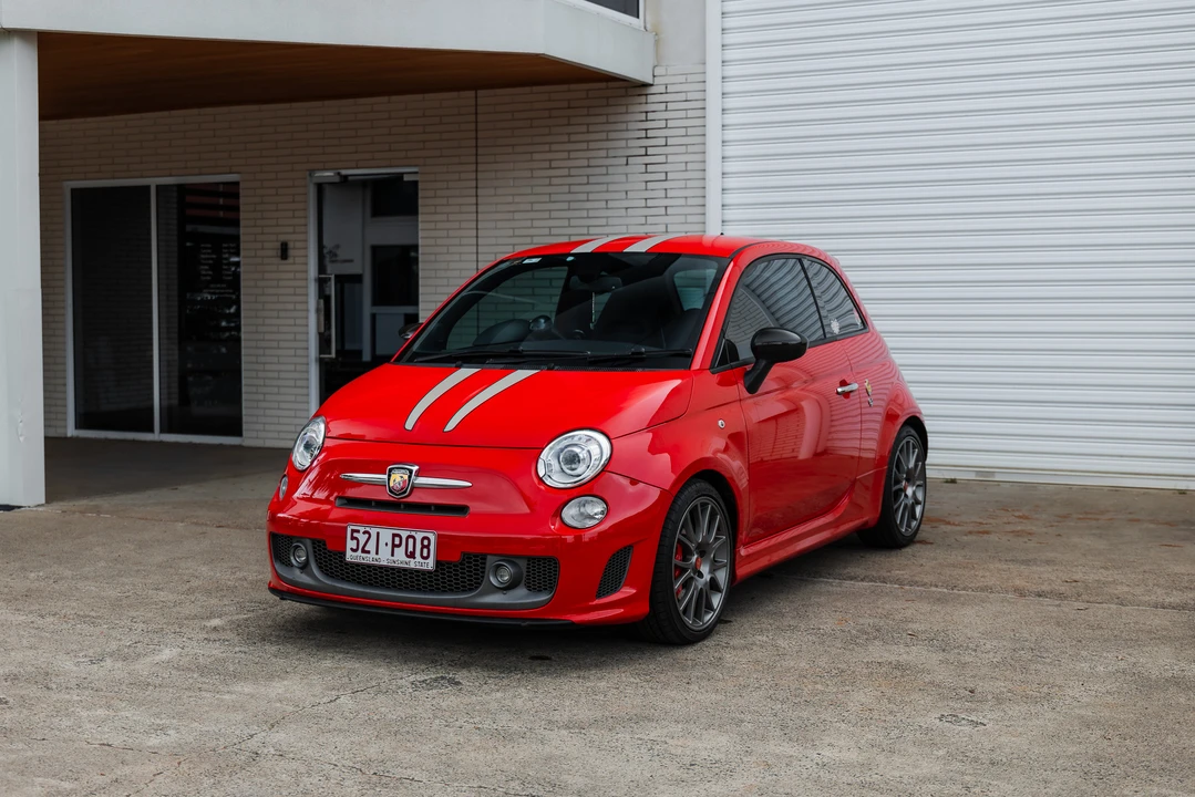 2011 Abarth - Image 7 of 31