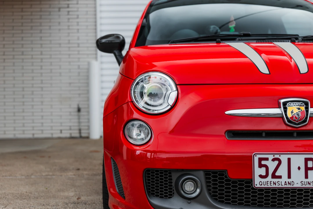 2011 Abarth - Image 19 of 31