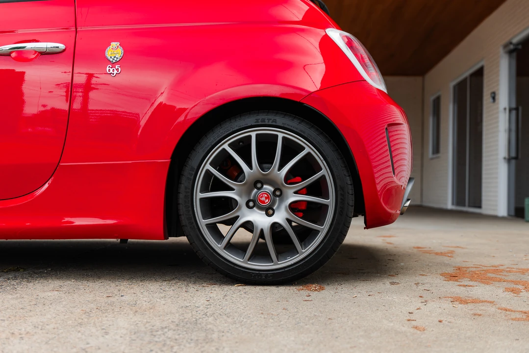 2011 Abarth - Image 28 of 31