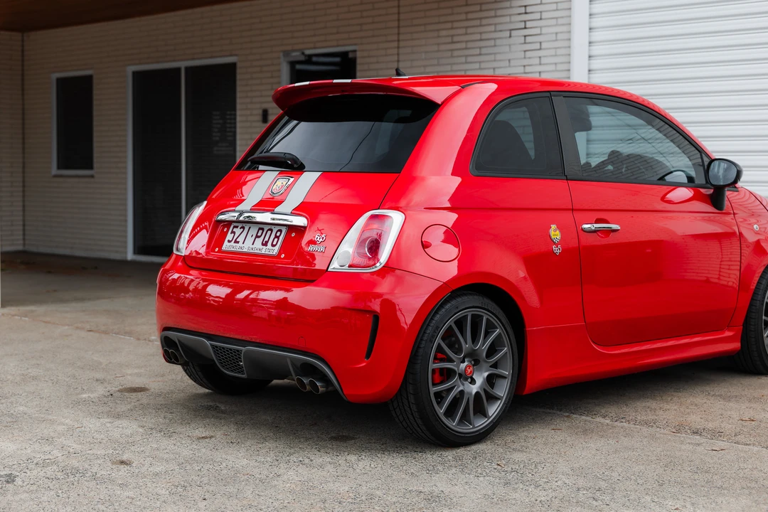 2011 Abarth - Image 13 of 31