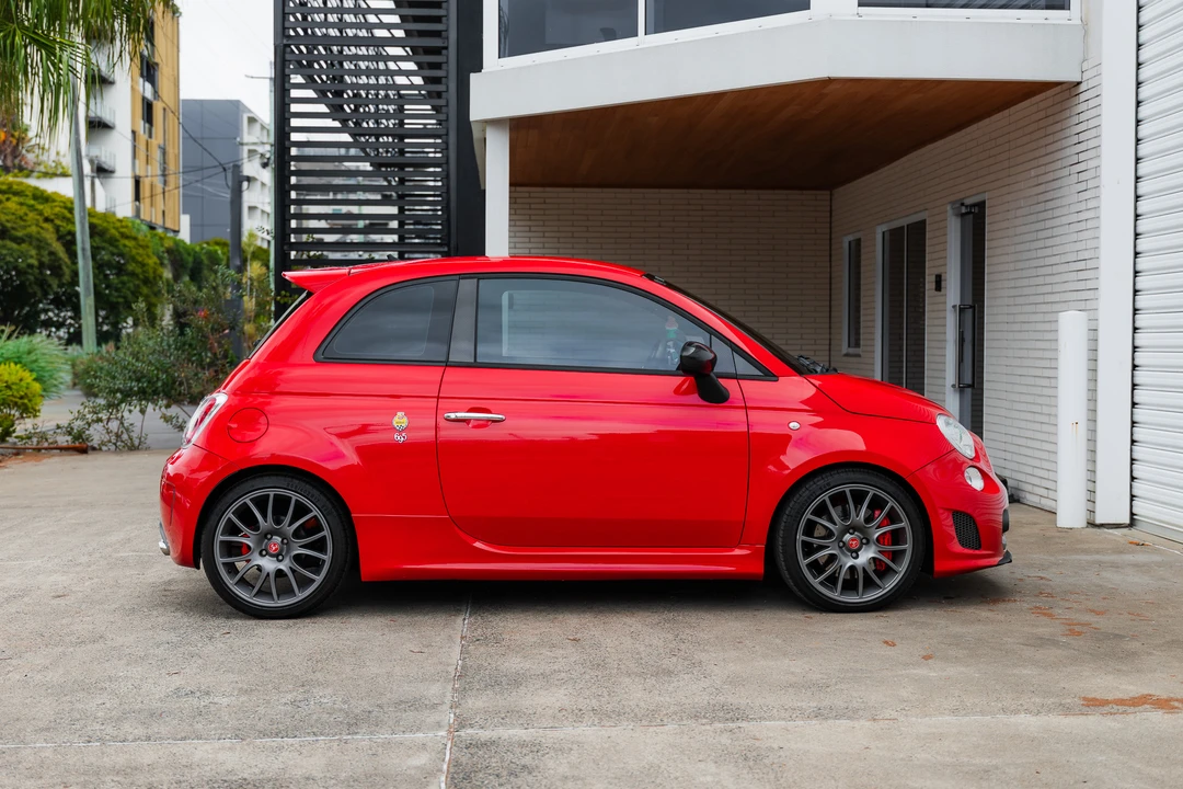 2011 Abarth - Image 4 of 31
