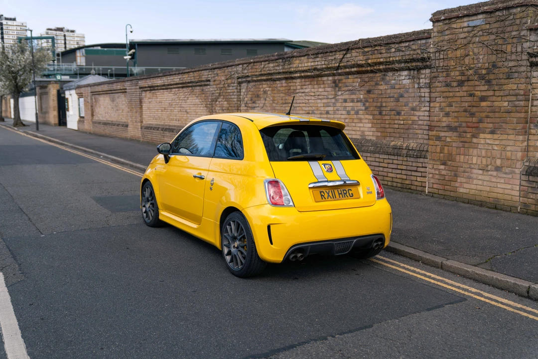 2010 Fiat Abarth 500 - Image 5 of 31