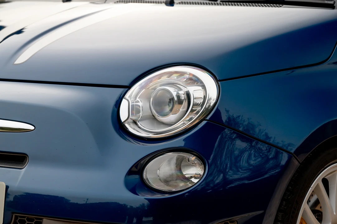2011 Fiat Abarth 500 - Image 16 of 31