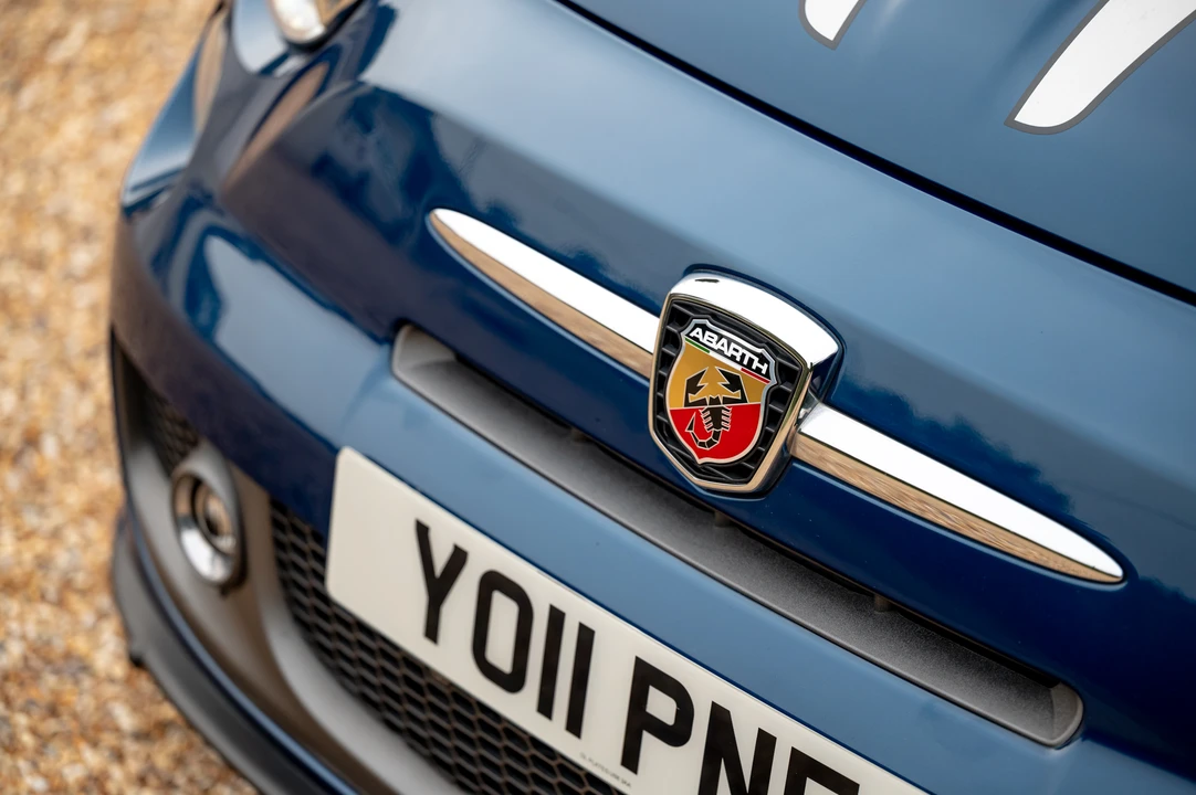 2011 Fiat Abarth 500 - Image 18 of 31
