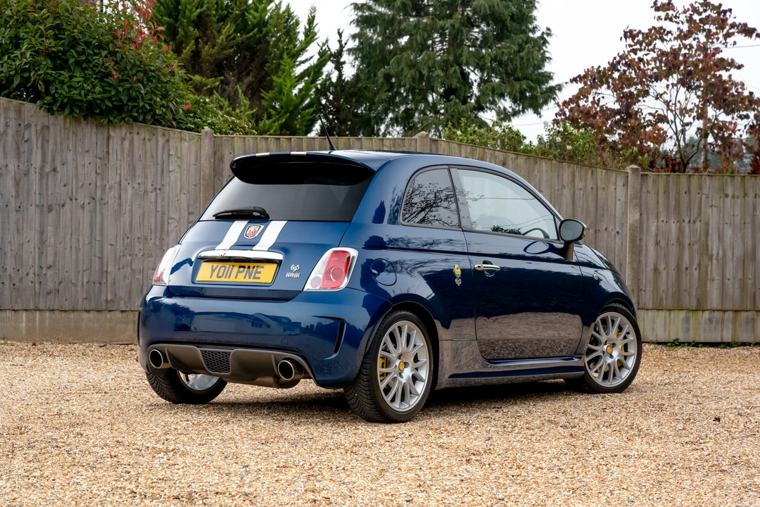 2011 Fiat Abarth 500 - Image 6 of 31