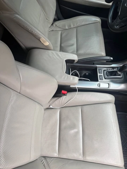 2011 Acura TL 4th Gen - Image 9 of 9